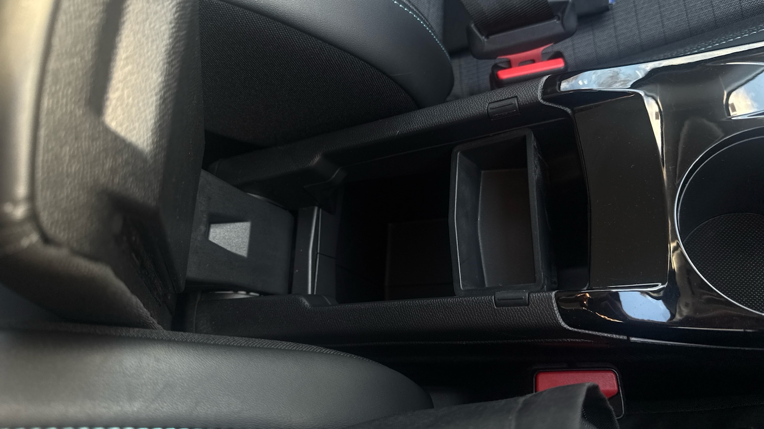 Used Peugeot 208 2022 for sale - 77171026: Photo 31