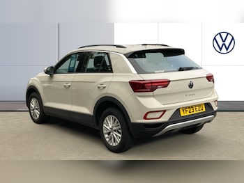 Used Volkswagen T-Roc 2023 for sale - 75903864: Photo