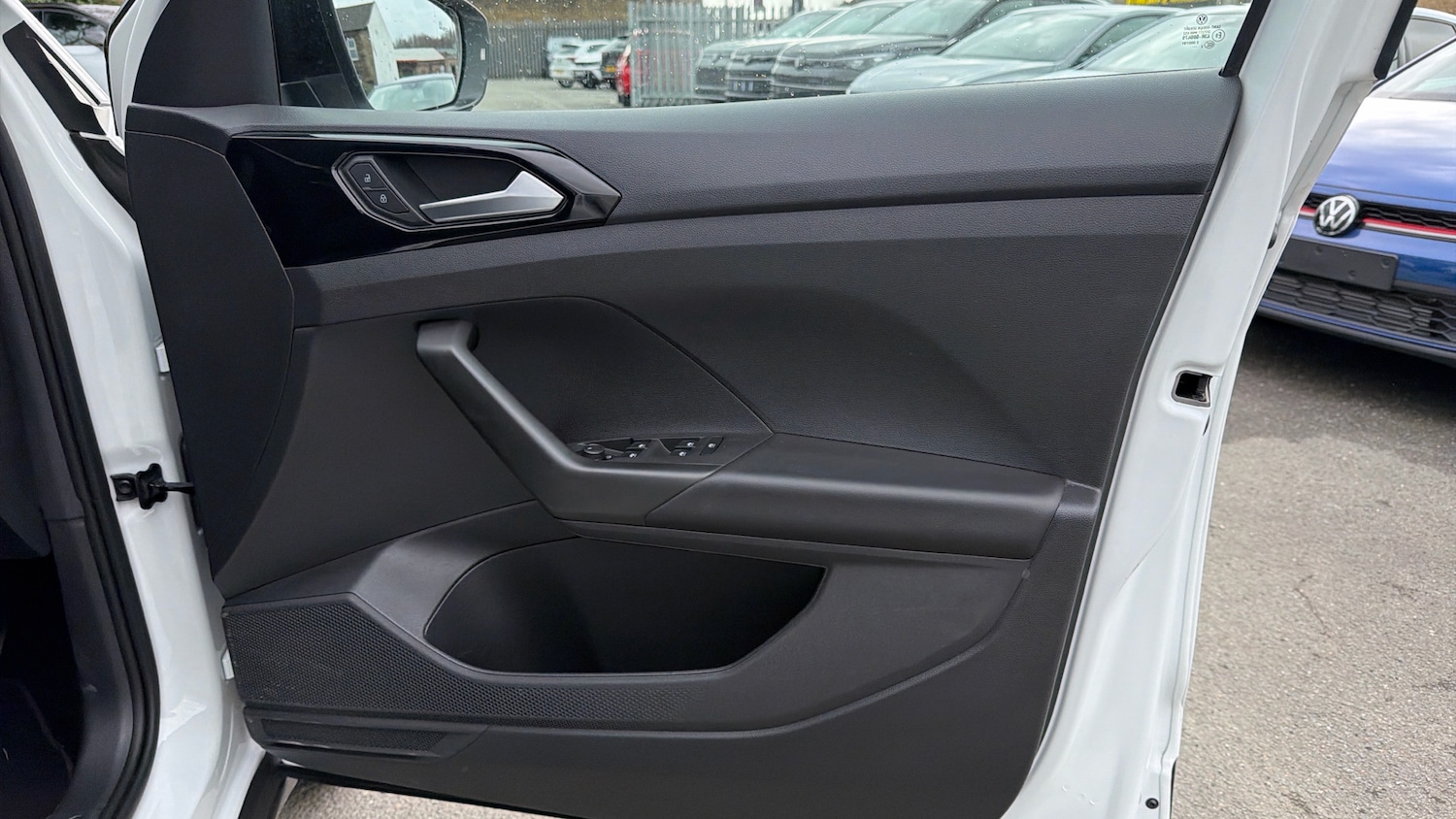 Used Volkswagen T-Cross 2023 for sale - 77917143: Photo 19