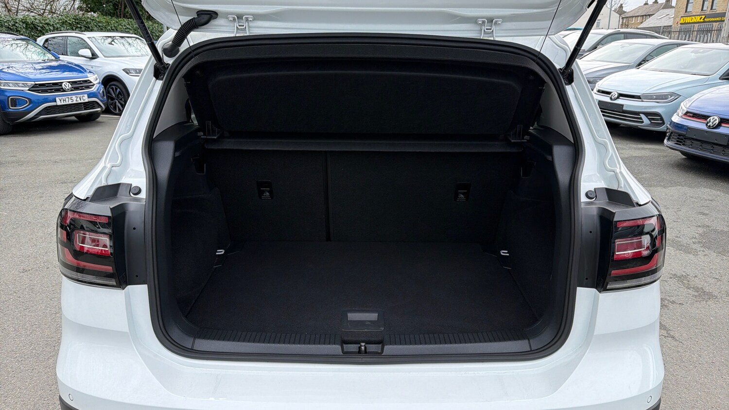 Used Volkswagen T-Cross 2023 for sale - 77917143: Photo 20