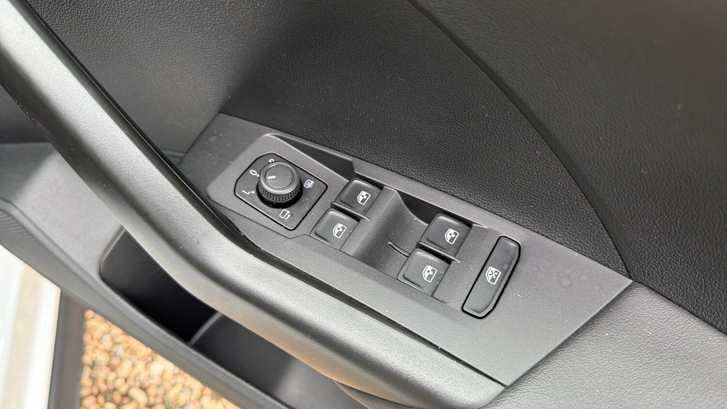 Used Volkswagen T-Cross 2023 for sale - 77917143: Photo 24