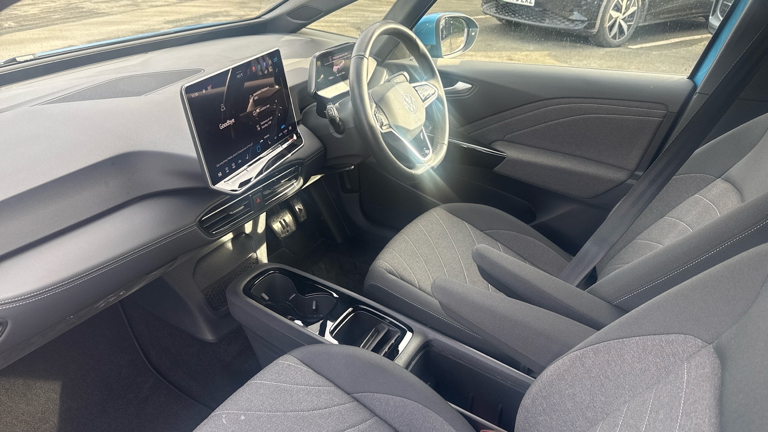 Used Volkswagen ID.3 2024 for sale - 77663321: Photo 2