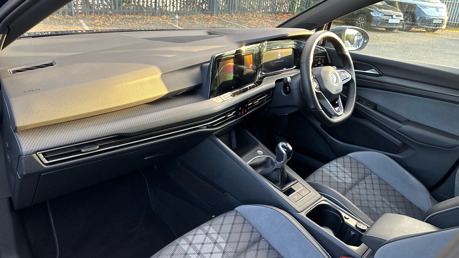 Used Volkswagen Golf 2022 for sale - 76650973: Photo 2