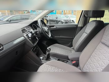 Used Volkswagen Tiguan 2022 for sale - 79773603: Photo