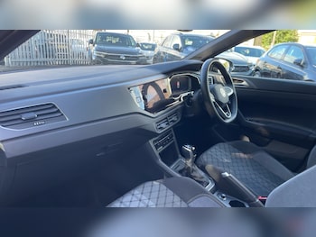 Used Volkswagen Polo 2024 for sale - 75955870: Photo