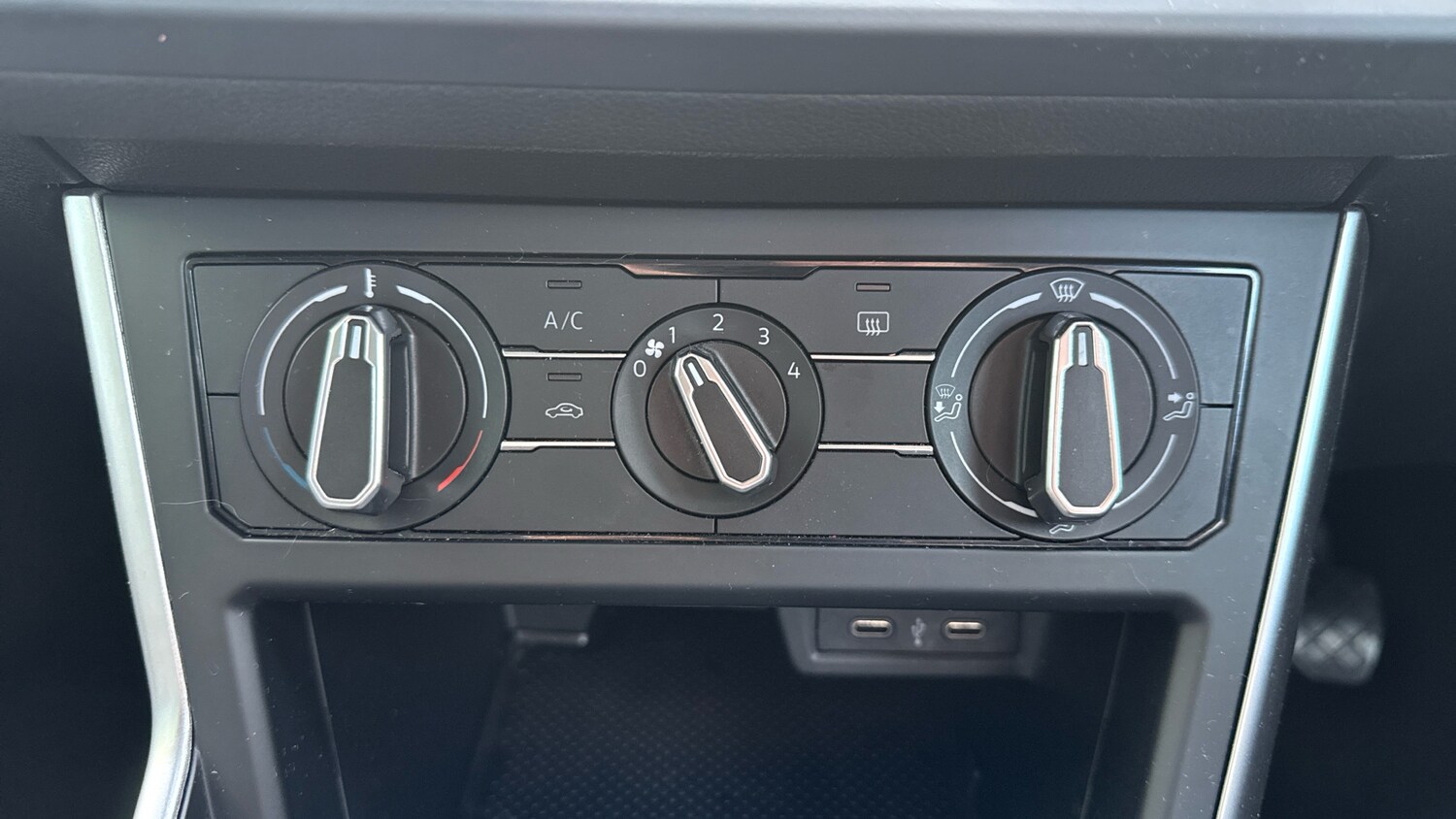 Used Volkswagen Polo 2023 for sale - 76064125: Photo 13