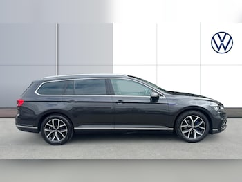 Used Volkswagen Passat 2022 for sale - 75489669: Photo