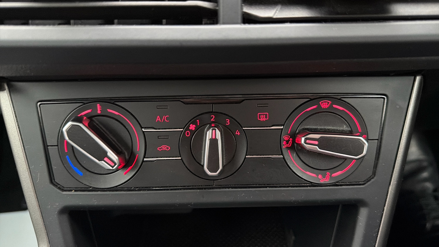 Used Volkswagen Polo 2019 for sale - 77385025: Photo 13