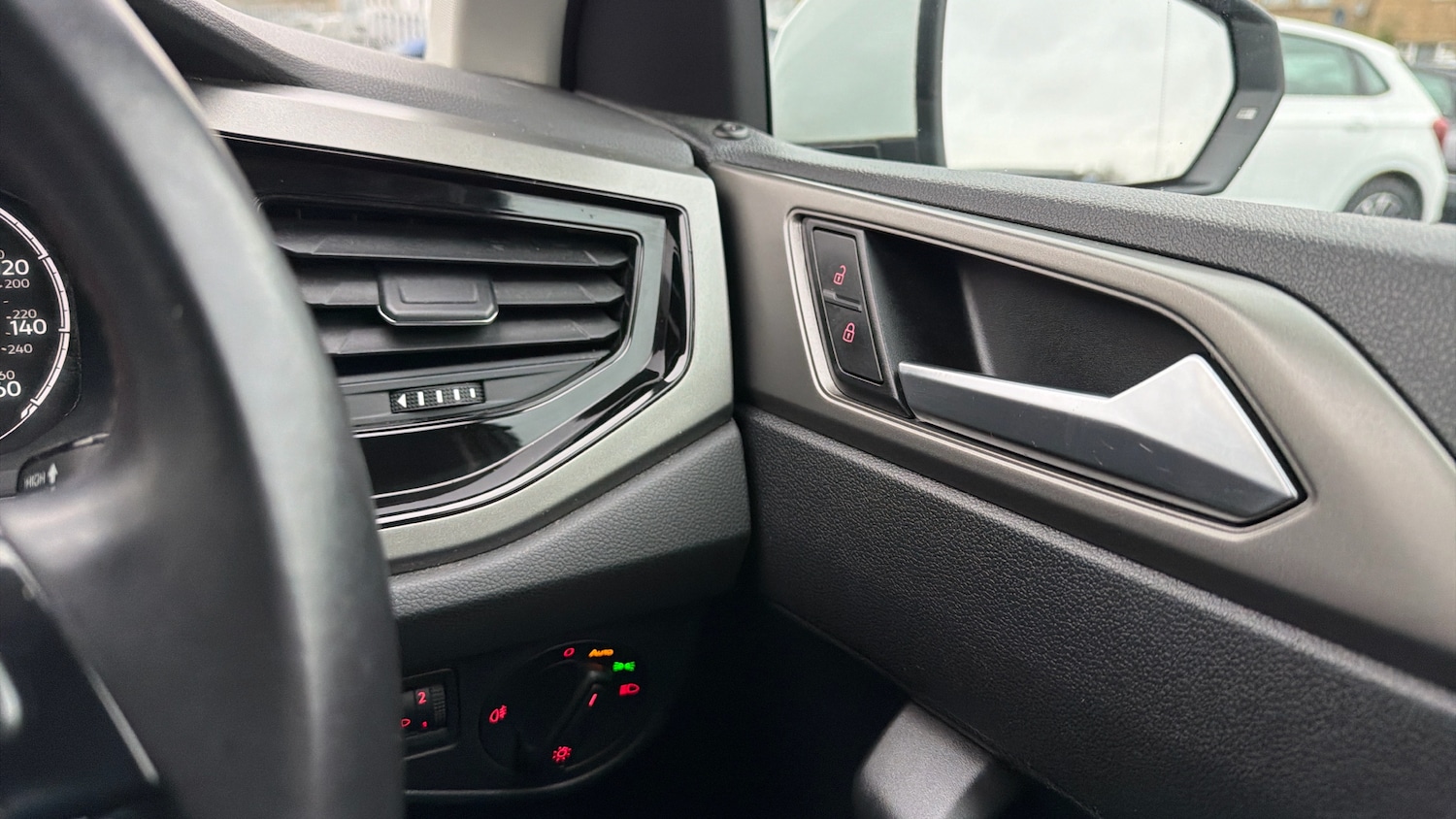 Used Volkswagen Polo 2019 for sale - 77385025: Photo 25