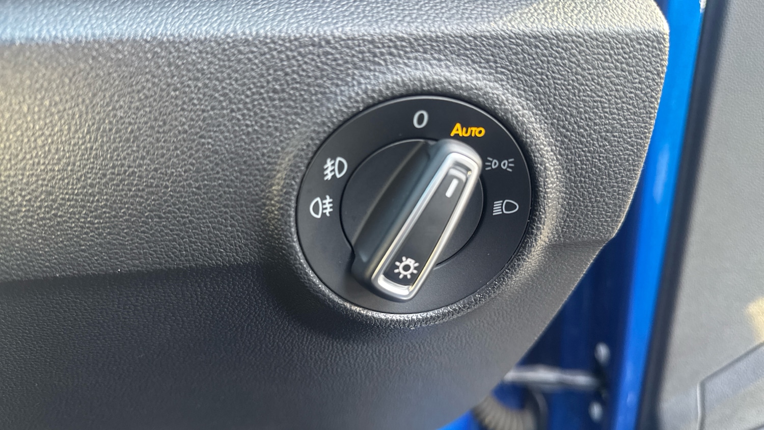 Used Volkswagen T-Roc 2018 for sale - 77543493: Photo 24