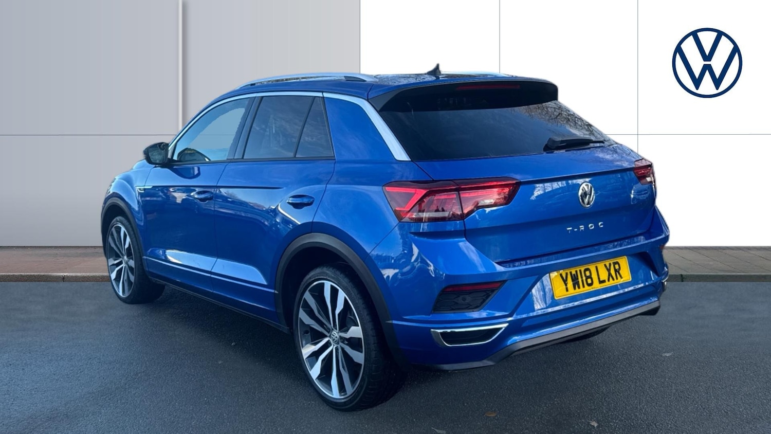 Used Volkswagen T-Roc 2018 for sale - 77543493: Photo 3
