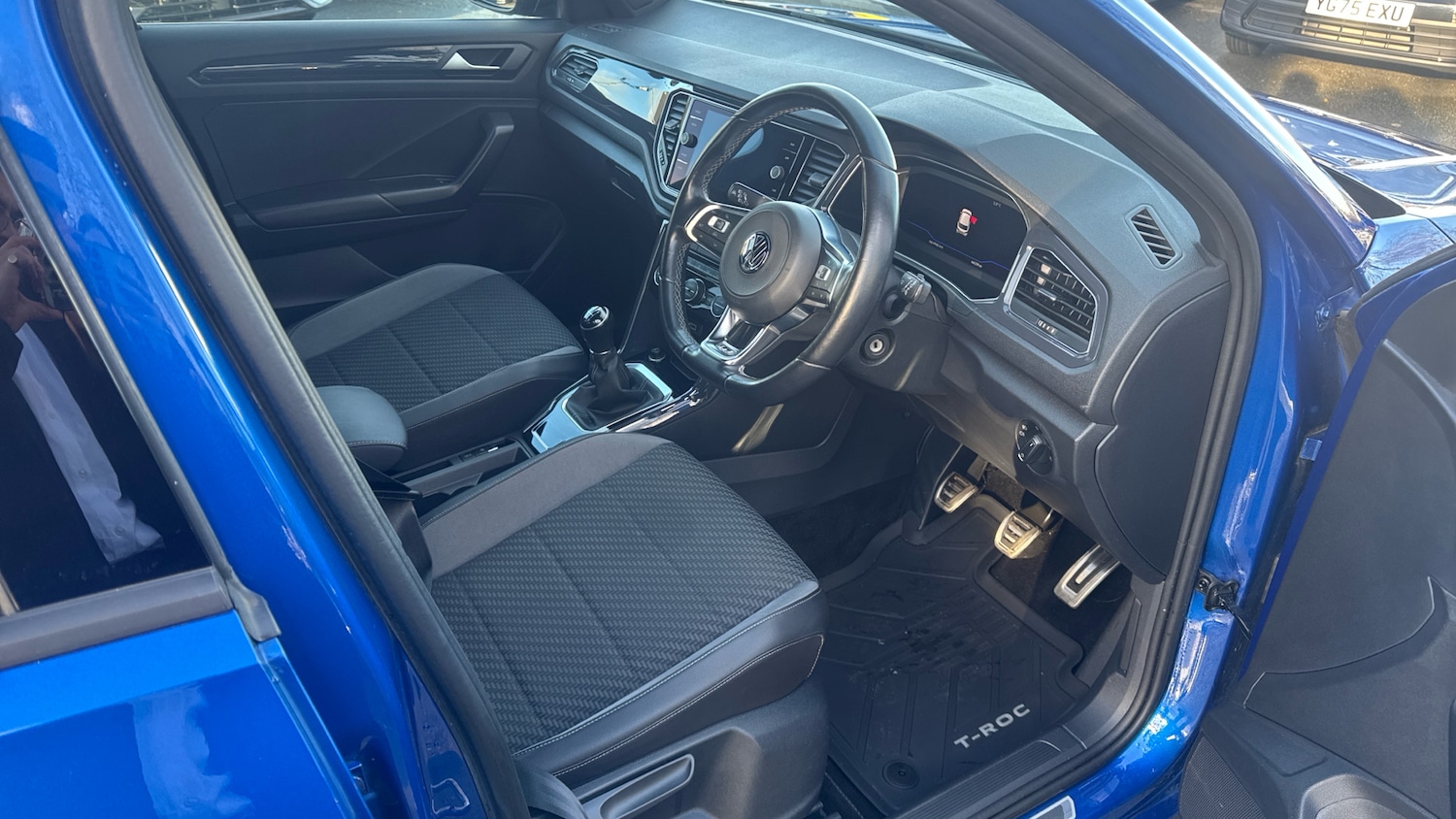 Used Volkswagen T-Roc 2018 for sale - 77543493: Photo 6