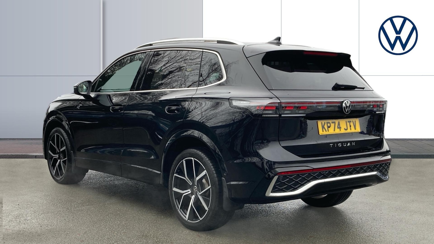 Used Volkswagen Tiguan 2024 for sale - 77545671: Photo 3