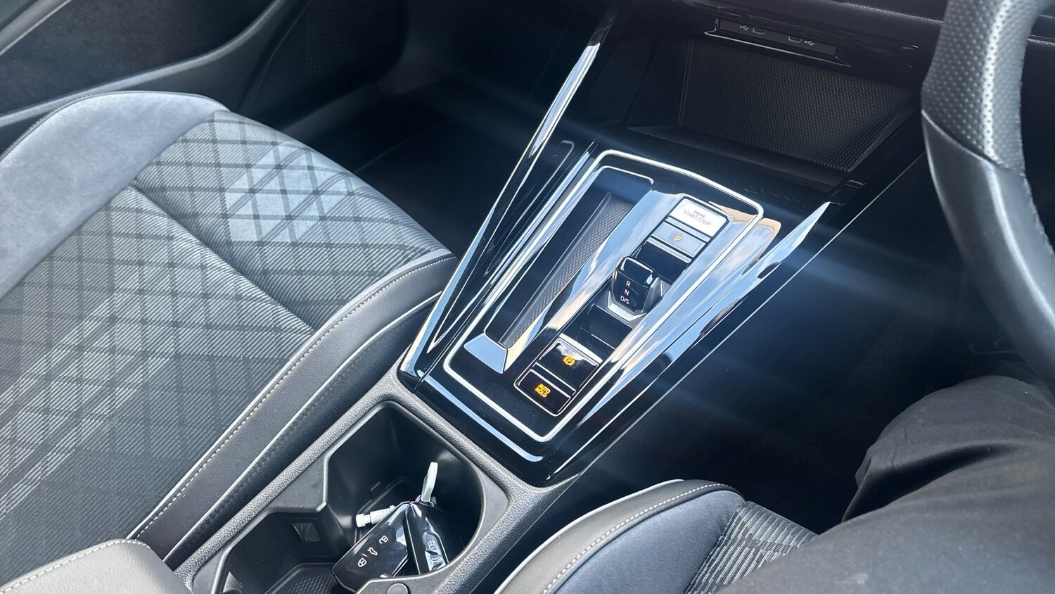 Used Volkswagen Golf 2024 for sale - 77915857: Photo 14