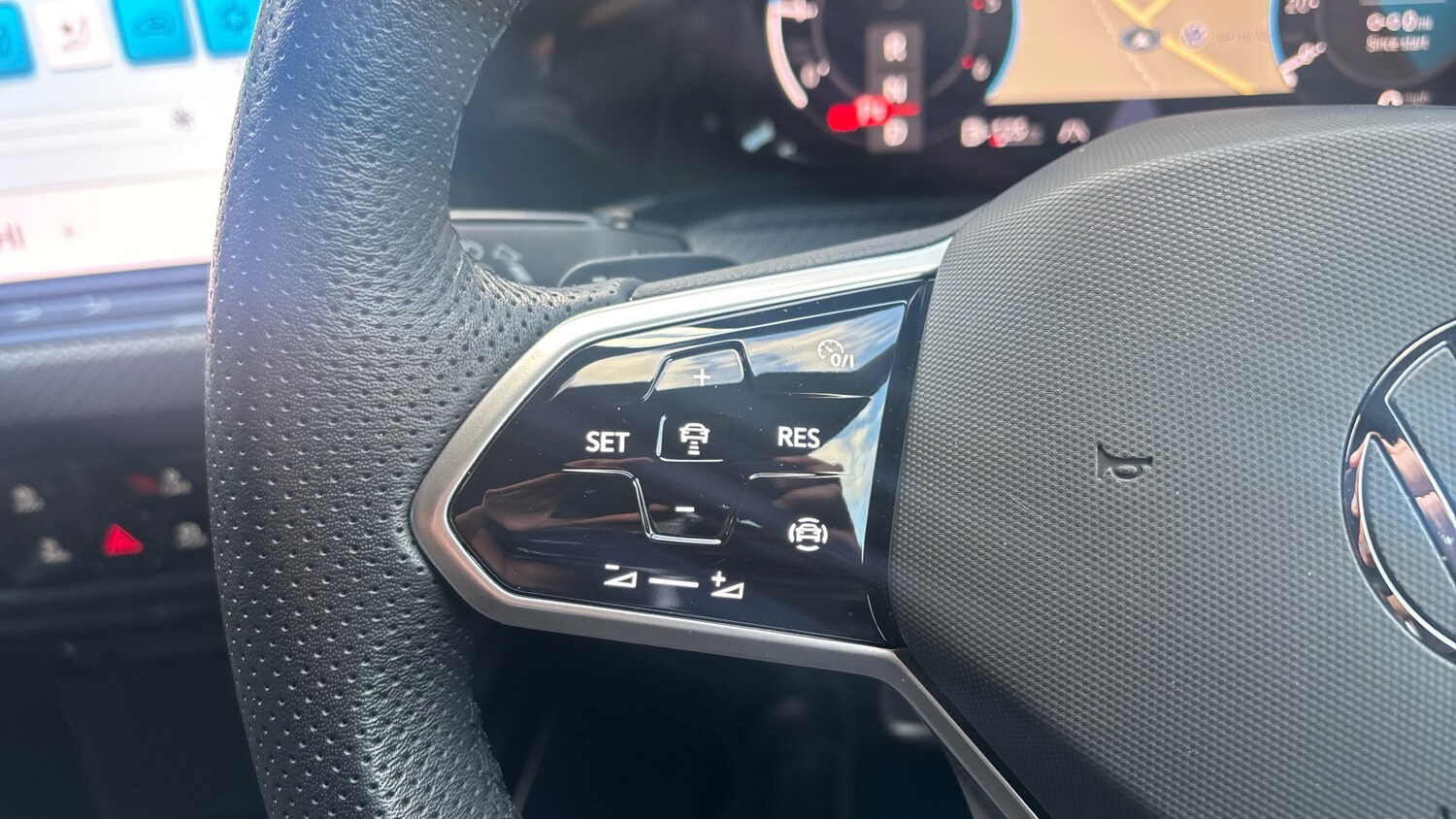 Used Volkswagen Golf 2024 for sale - 77915857: Photo 17