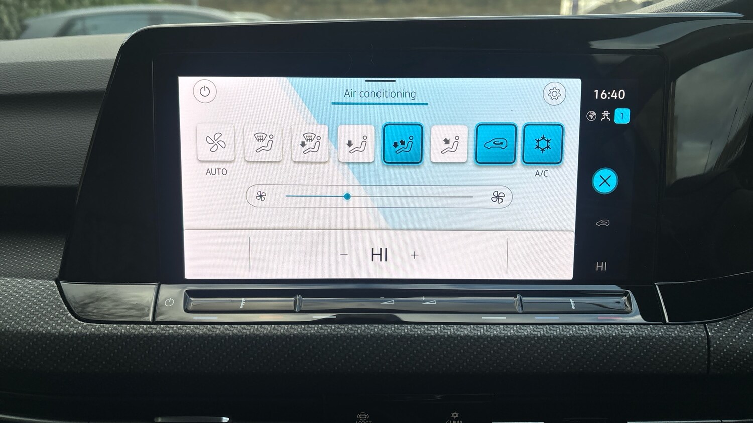 Used Volkswagen Golf 2024 for sale - 77915857: Photo 30