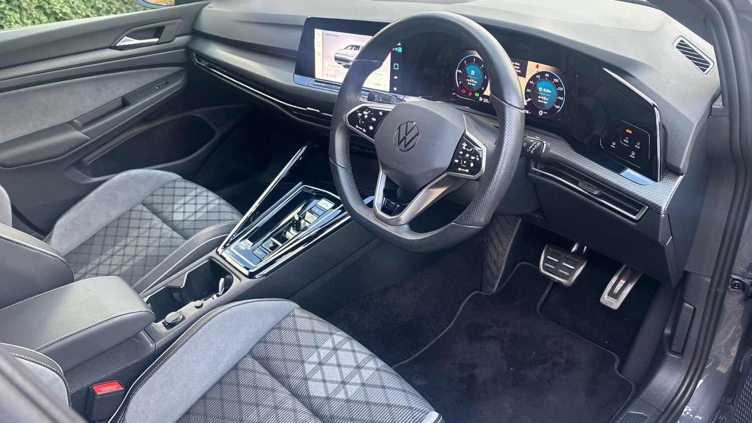 Used Volkswagen Golf 2024 for sale - 77915857: Photo 6