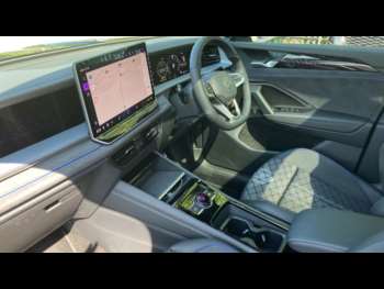 Used Volkswagen Touran 2025 for sale - 74864024: Photo