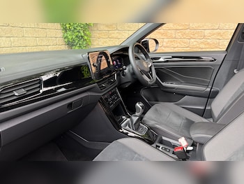 Used Volkswagen T-Roc 2026 for sale - 78779349: Photo