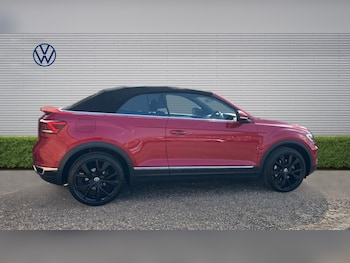 Used Volkswagen T-Roc 2023 for sale - 78144822: Photo