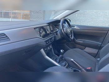 Used Volkswagen Polo 2021 for sale - 76363311: Photo