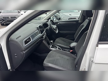 Used Volkswagen T-Roc 2022 for sale - 75421628: Photo