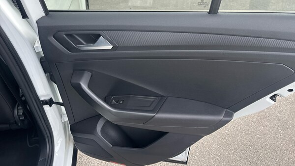 Used Volkswagen T-Roc 2019 for sale - 76115796: Photo 34