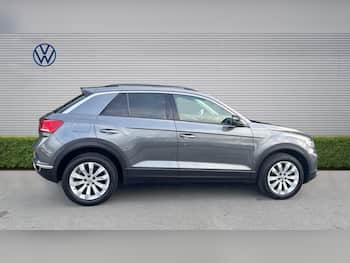 Used Volkswagen T-Roc 2020 for sale - 79798457: Photo
