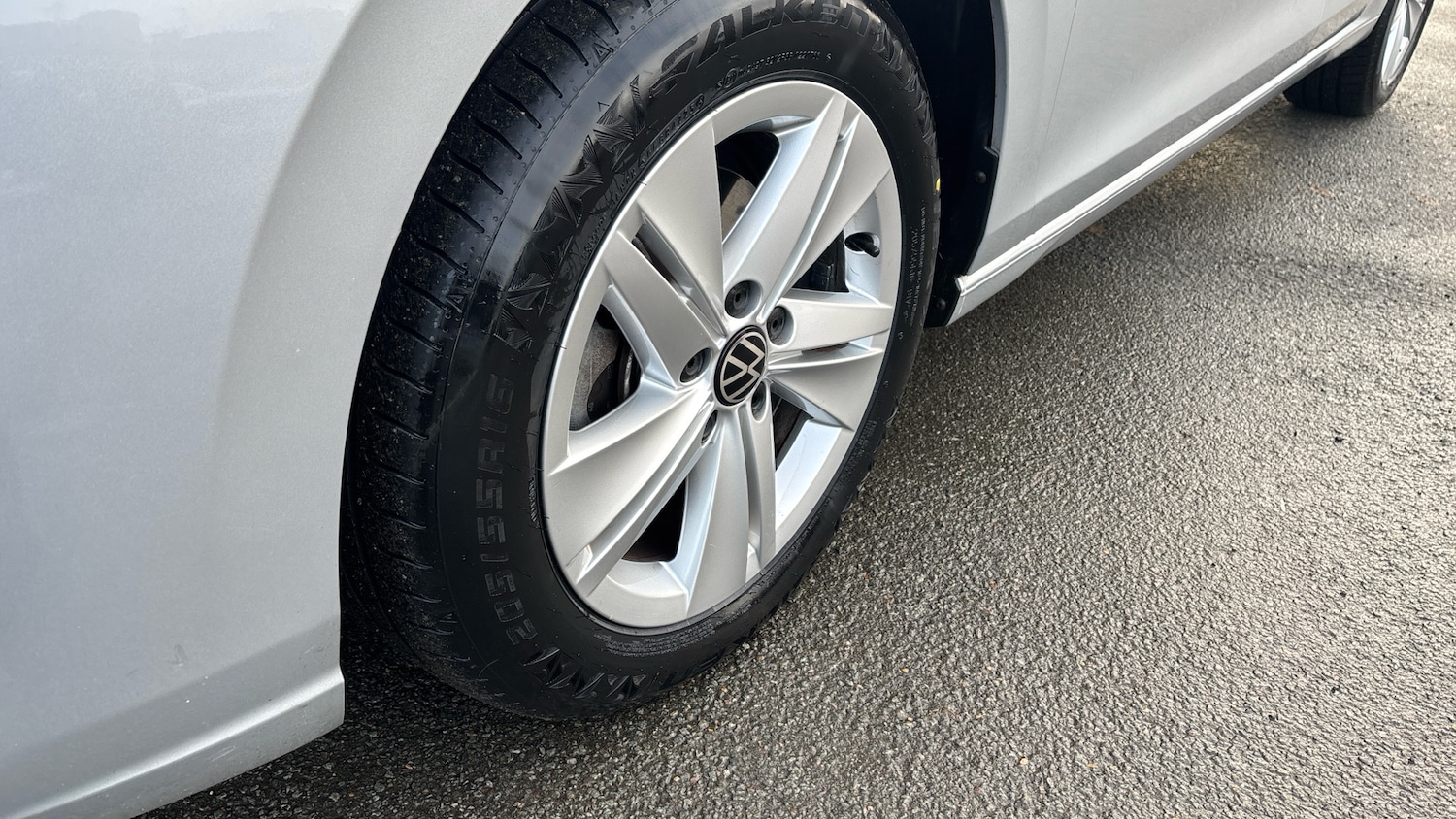 Used Volkswagen Golf 2023 for sale - 77206903: Photo 30