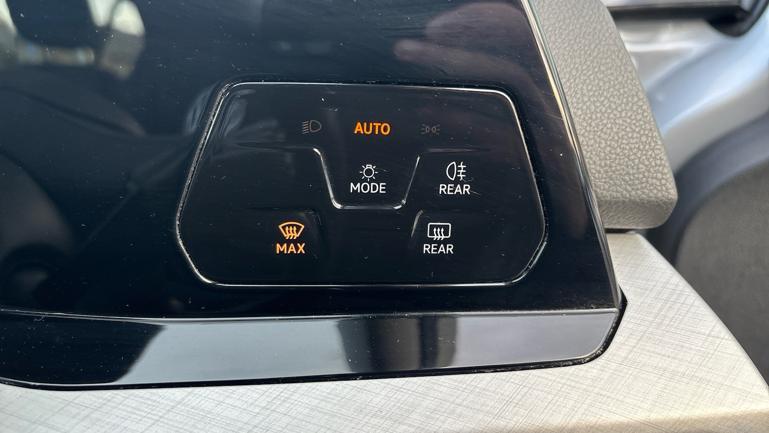 Used Volkswagen Golf 2023 for sale - 77206903: Photo 36