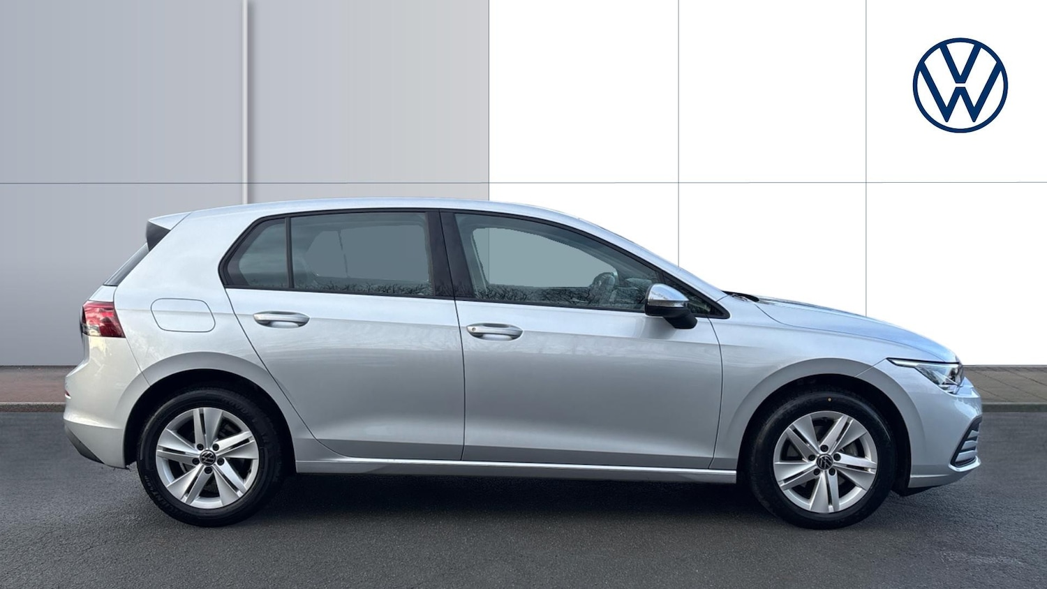 Used Volkswagen Golf 2023 for sale - 77206903: Photo 4