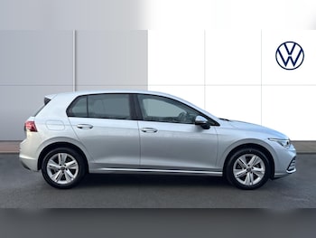 Used Volkswagen Golf 2023 for sale - 77206903: Photo