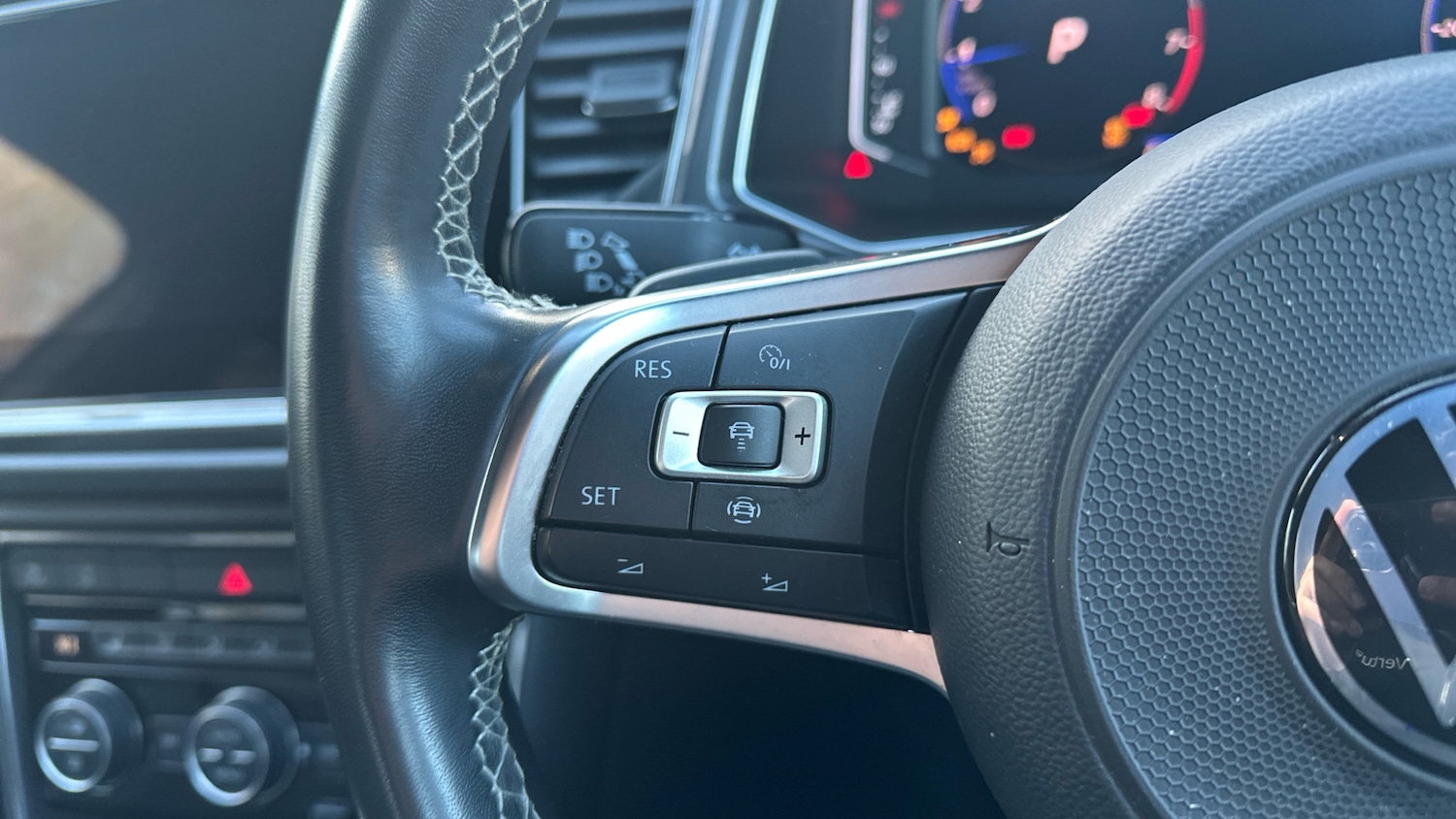 Used Volkswagen T-Roc 2021 for sale - 77025260: Photo 17