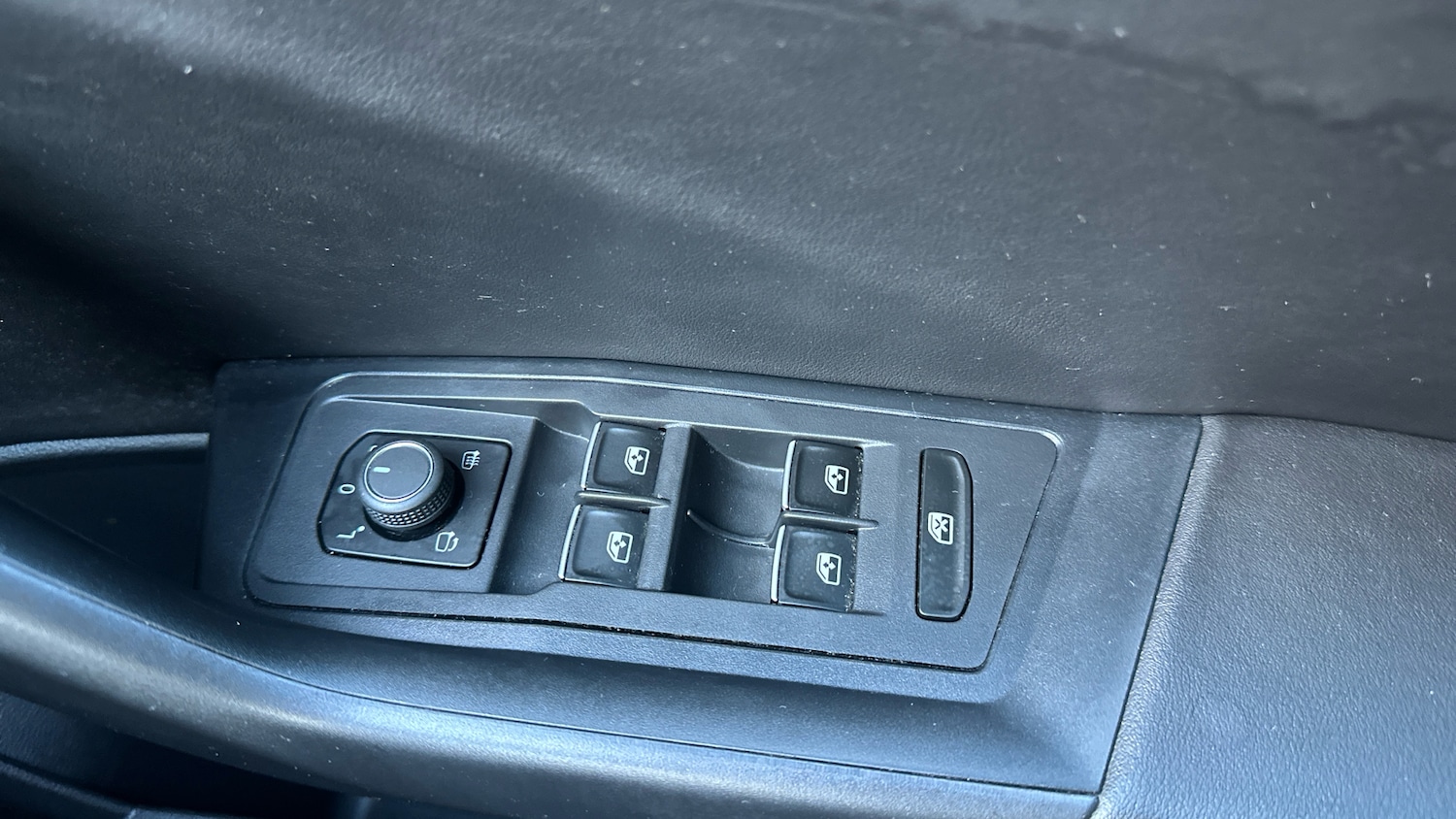 Used Volkswagen T-Roc 2021 for sale - 77025260: Photo 19