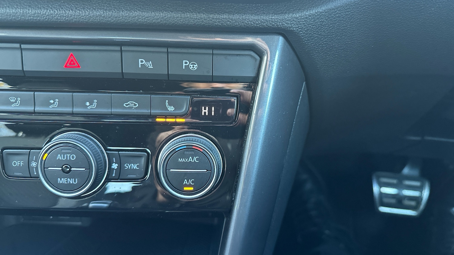 Used Volkswagen T-Roc 2021 for sale - 77025260: Photo 21