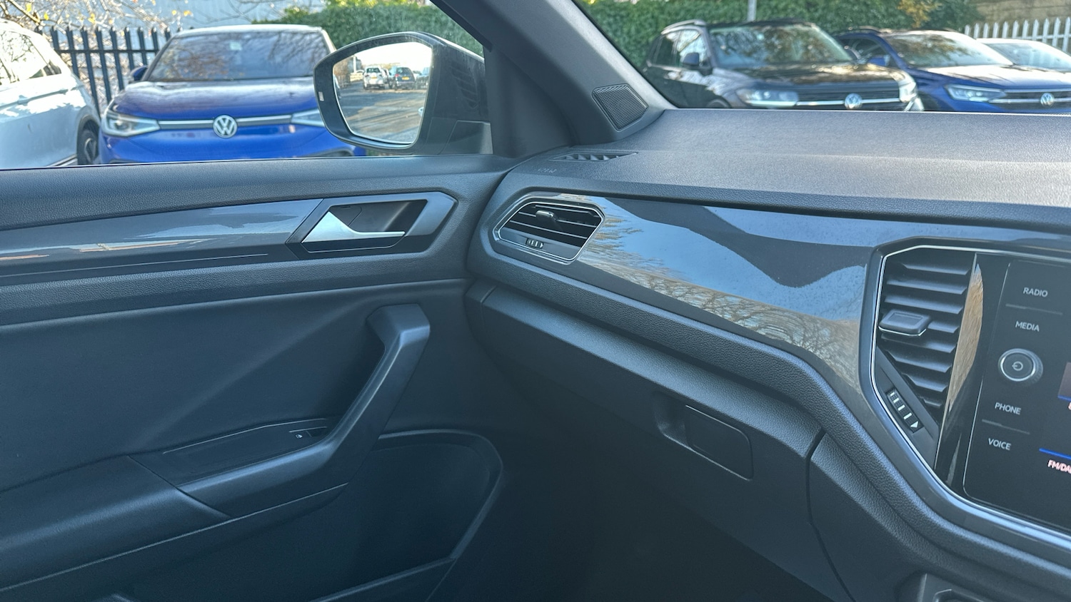 Used Volkswagen T-Roc 2021 for sale - 77025260: Photo 28