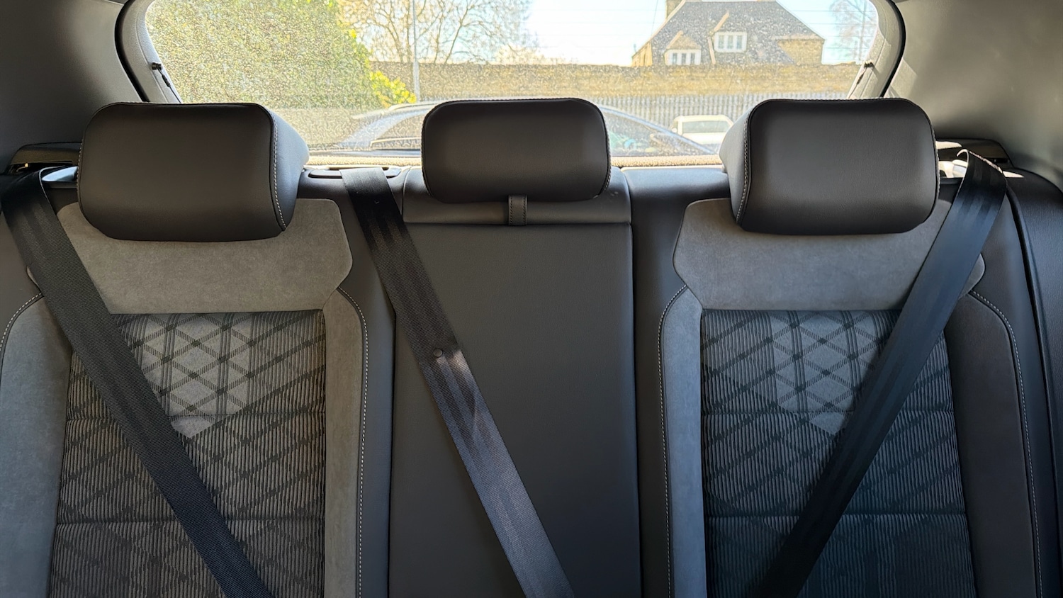 Used Volkswagen T-Roc 2023 for sale - 78190117: Photo 16