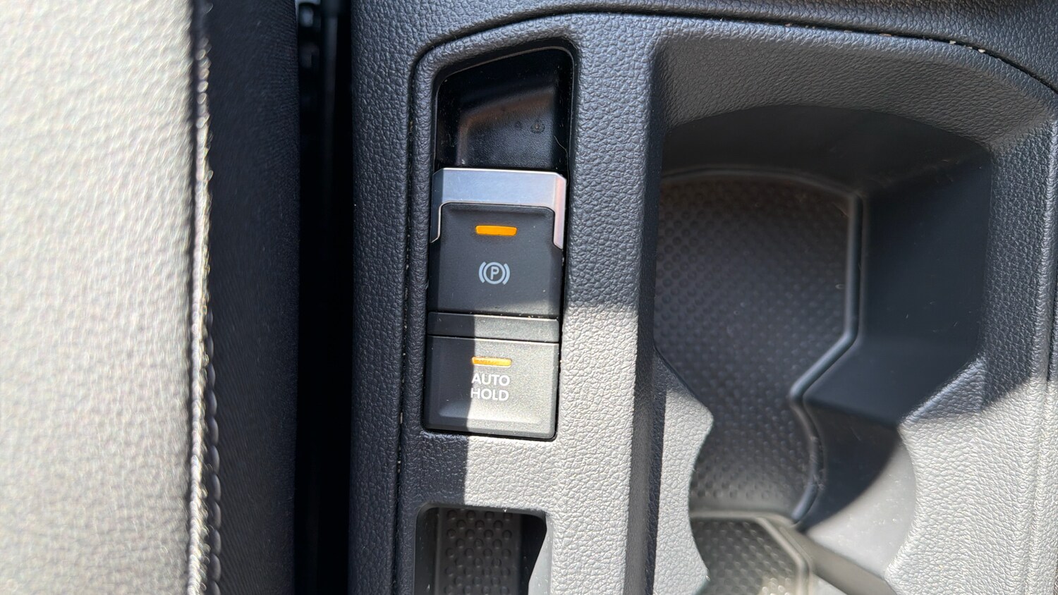 Used Volkswagen T-Roc 2023 for sale - 78190117: Photo 27