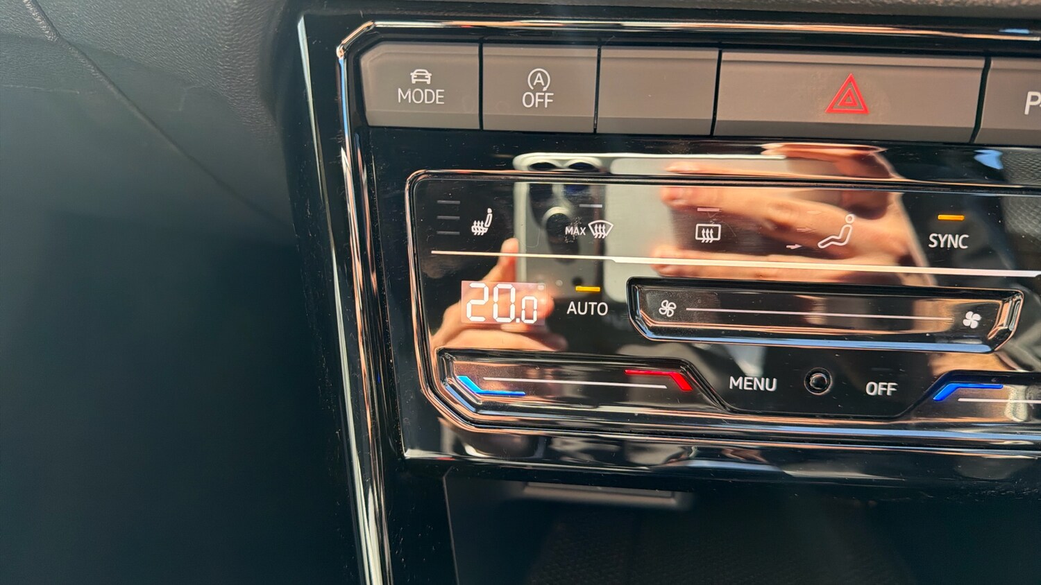 Used Volkswagen T-Roc 2023 for sale - 78190117: Photo 32