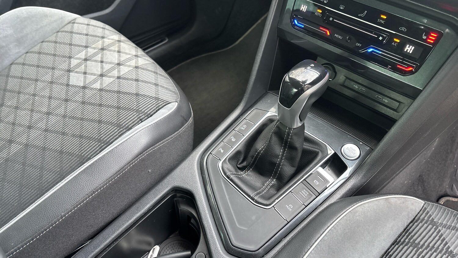 Used Volkswagen Tiguan 2023 for sale - 76064130: Photo 14