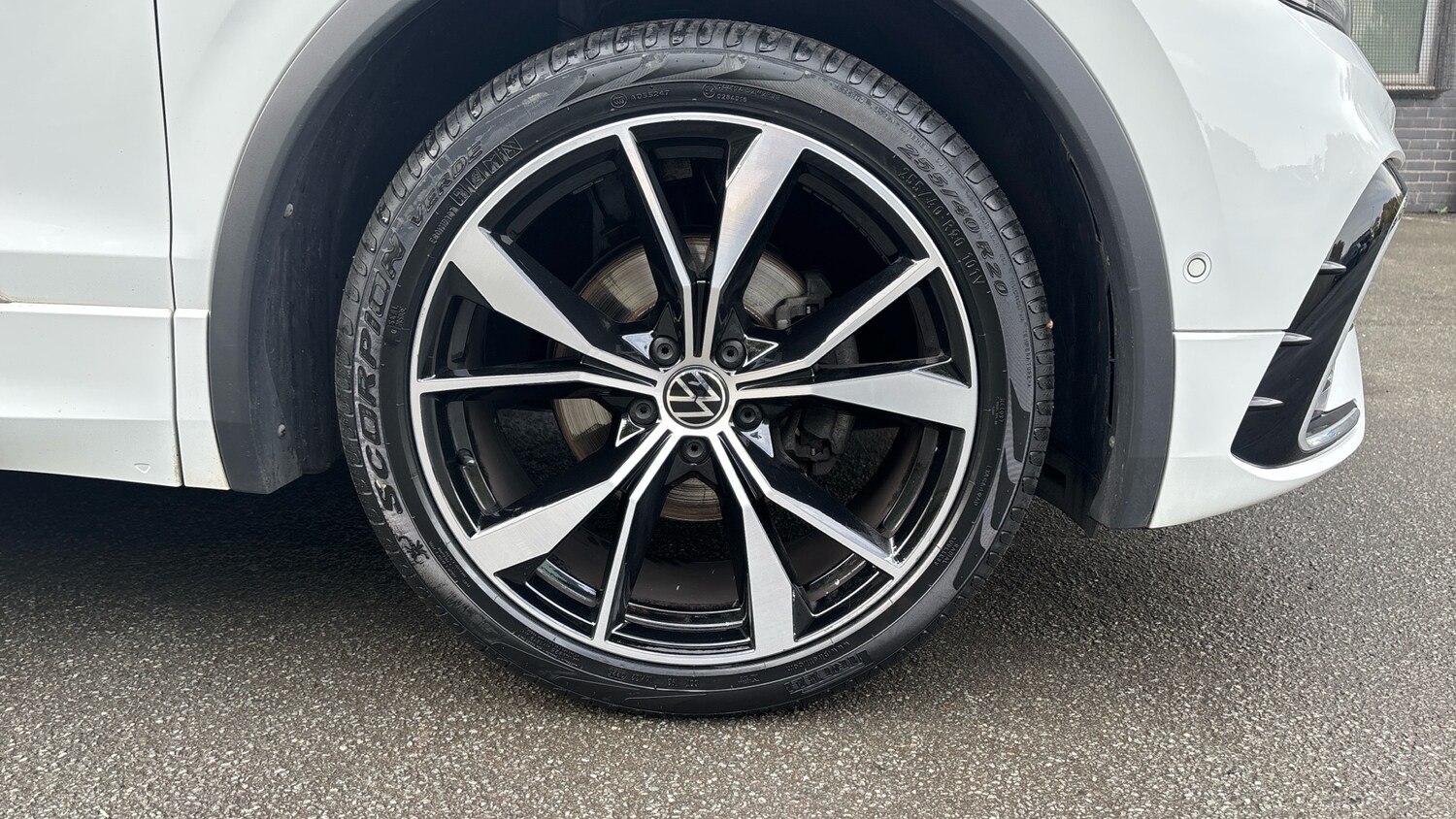 Used Volkswagen Tiguan 2023 for sale - 76064130: Photo 32