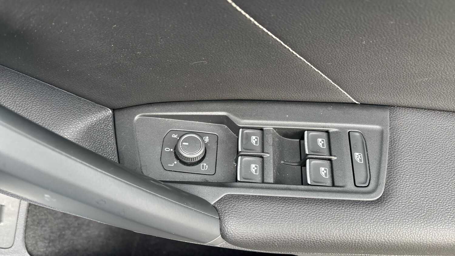 Used Volkswagen Tiguan 2023 for sale - 76064130: Photo 37