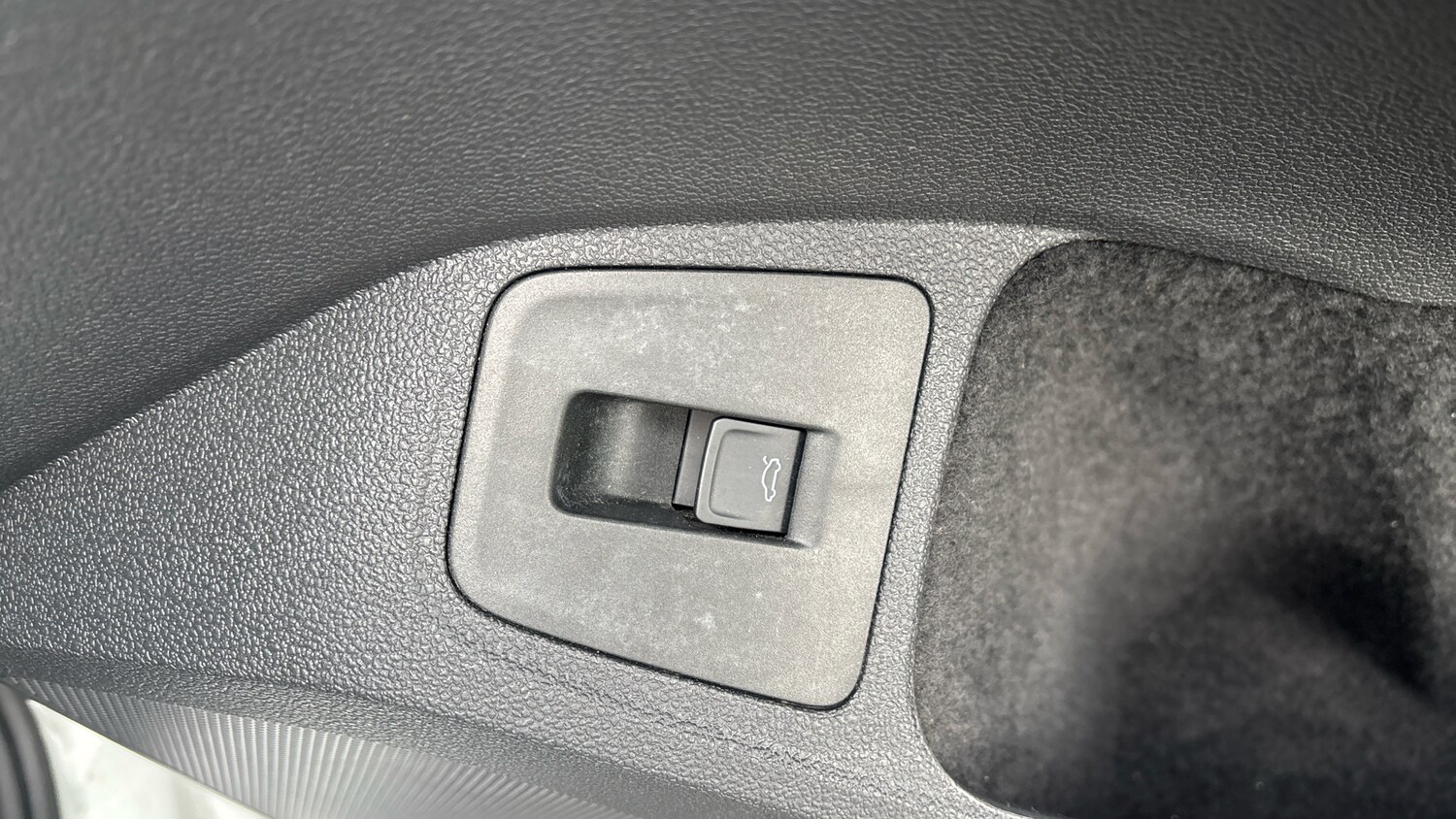 Used Volkswagen Tiguan 2023 for sale - 76064130: Photo 38