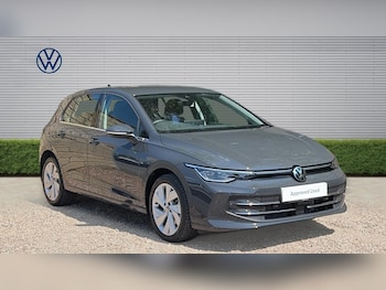 Used Volkswagen Golf 2024 for sale - 79044600: Photo