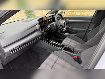 Used Volkswagen Golf 2026 for sale - 78932196: Photo