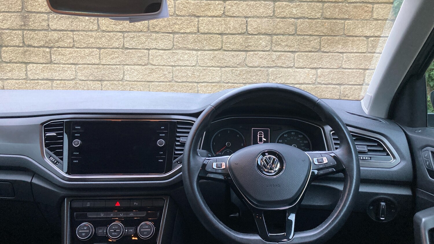 Used Volkswagen T-Roc 2019 for sale - 77578094: Photo 10