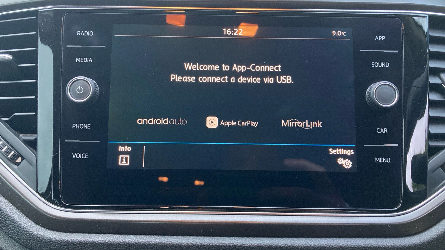 Used Volkswagen T-Roc 2019 for sale - 77578094: Photo 24