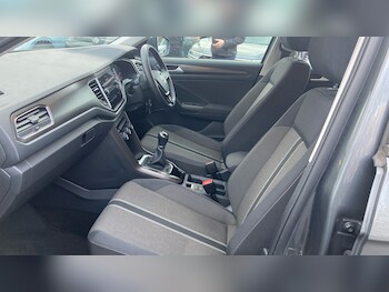 Used Volkswagen T-Roc 2019 for sale - 77578094: Photo