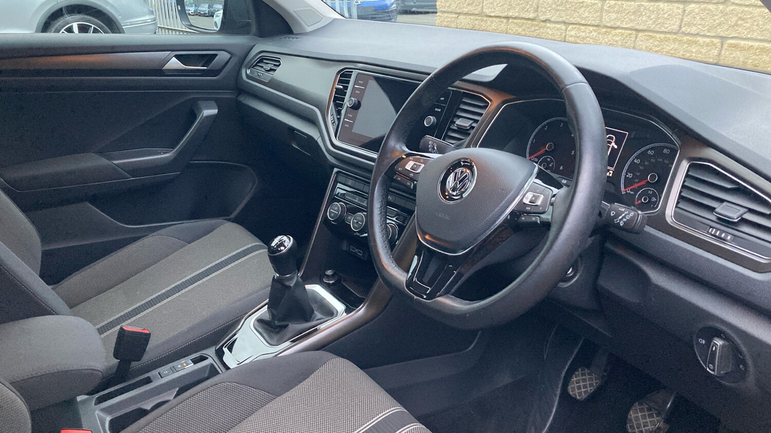 Used Volkswagen T-Roc 2019 for sale - 77578094: Photo 6