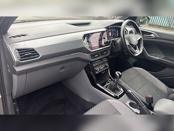 Used Volkswagen T-Cross 2021 for sale - 77668377: Photo
